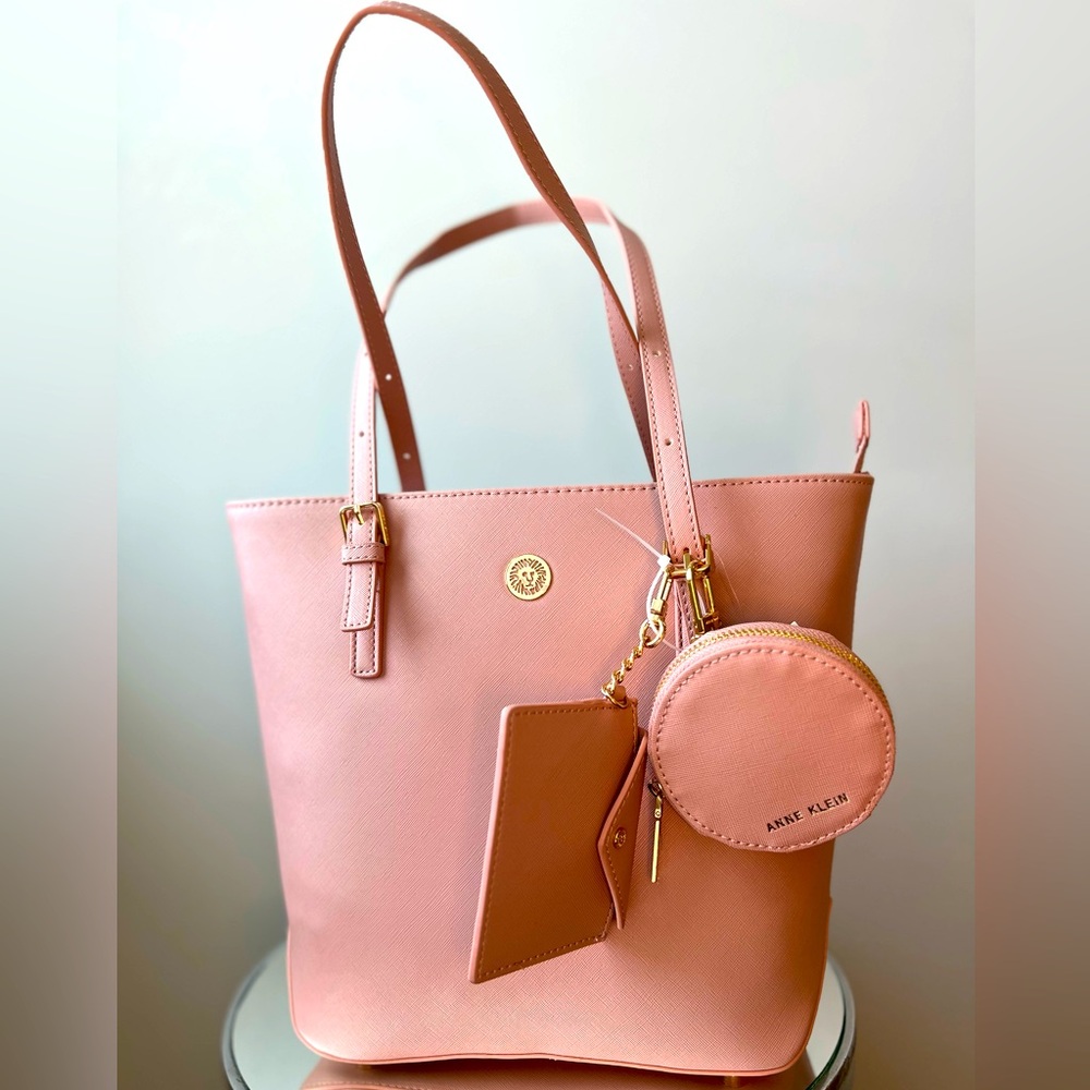 NWT!! Anne Klein Tote Purse in this Rose Color. Comes with additional wallet’s.